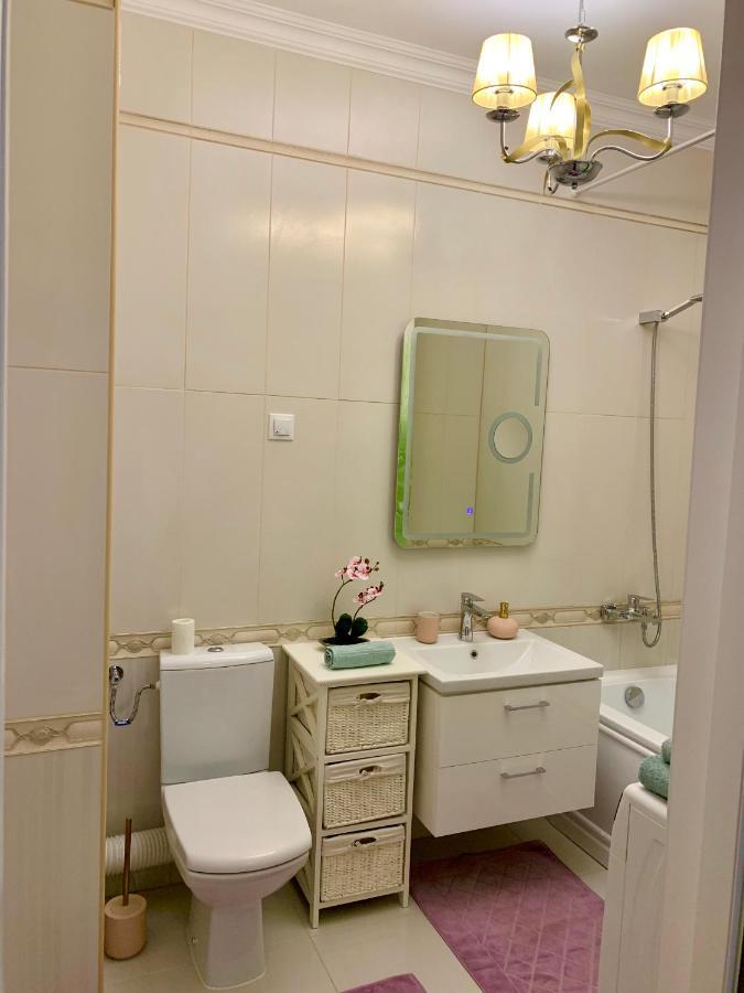 A&C Hotel Rooms - Up In The Sky Oradea Ngoại thất bức ảnh