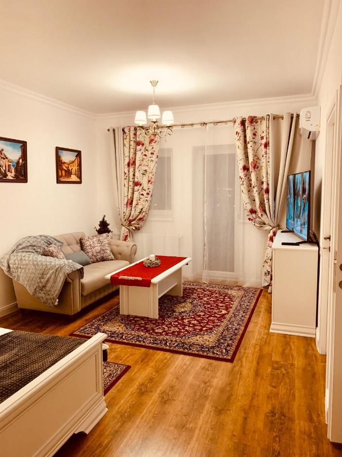 A&C Hotel Rooms - Up In The Sky Oradea Ngoại thất bức ảnh